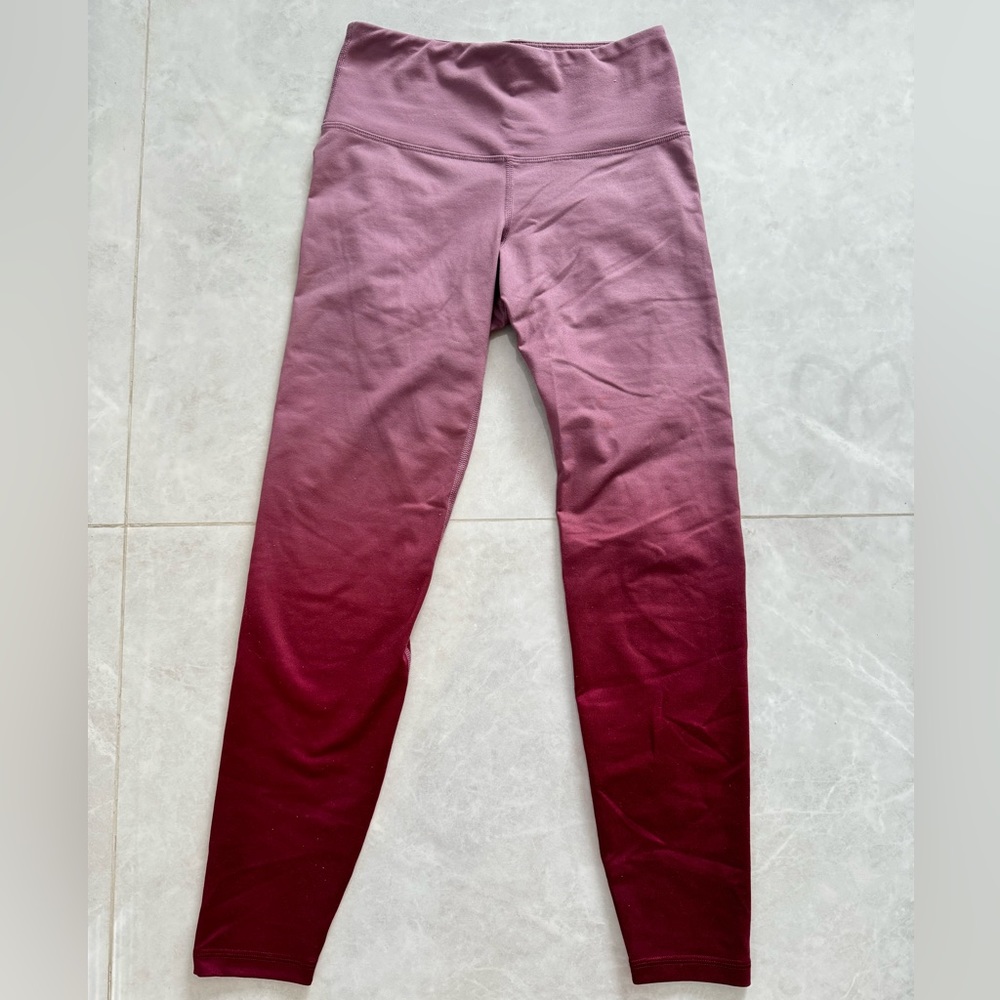 Old Navy Small Active Mauve to Burgundy Ombré Leggings